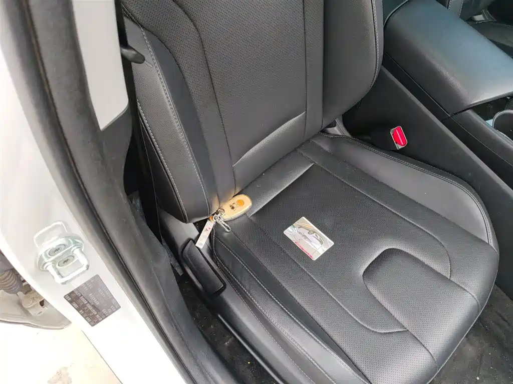 Hyundai Elantra 2023 1.5L CVT GLX Elite Edition фото 25