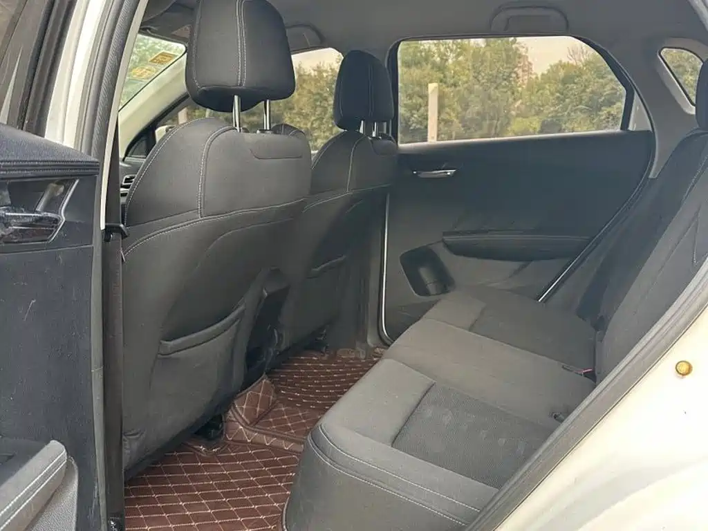 Фото 7 - BYD e2