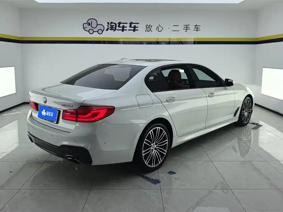 BMW 5 Series 2018 Facelift 530Li Leading M Sport Package фото 3