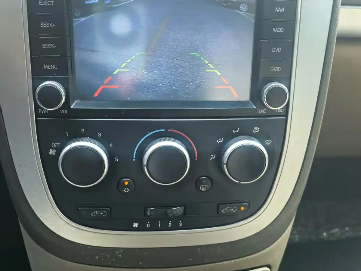 Buick GL8 2011 2.4L CT Comfort Edition фото 23