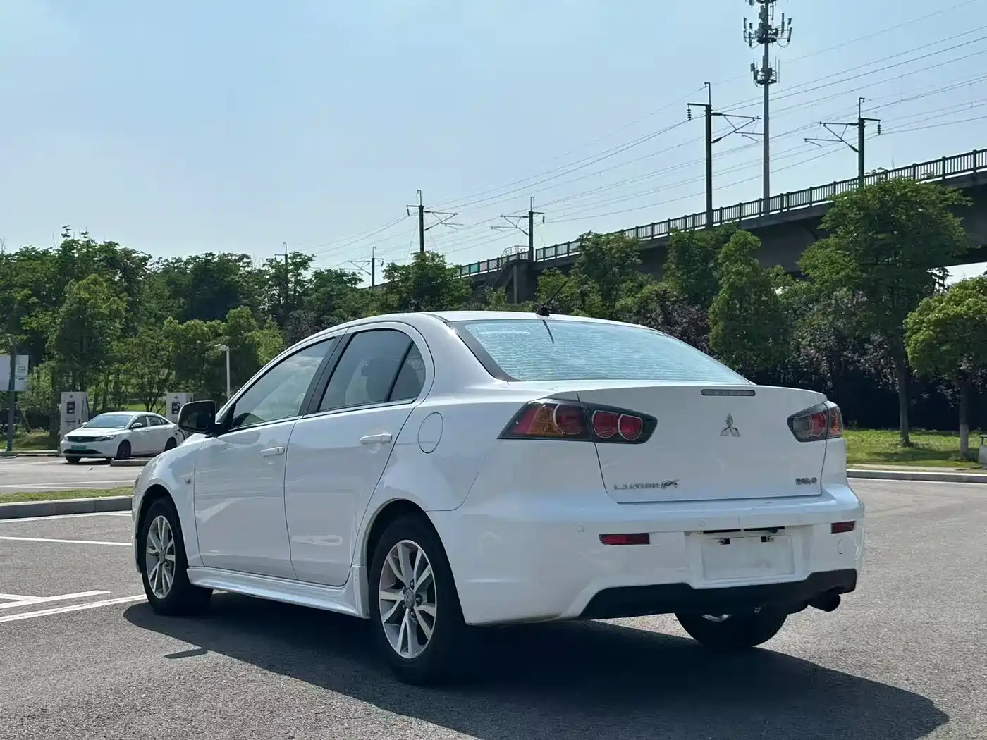 Mitsubishi Lancer EX 2013 ZhiShang Edition 1.8L CVT Luxury фото 6