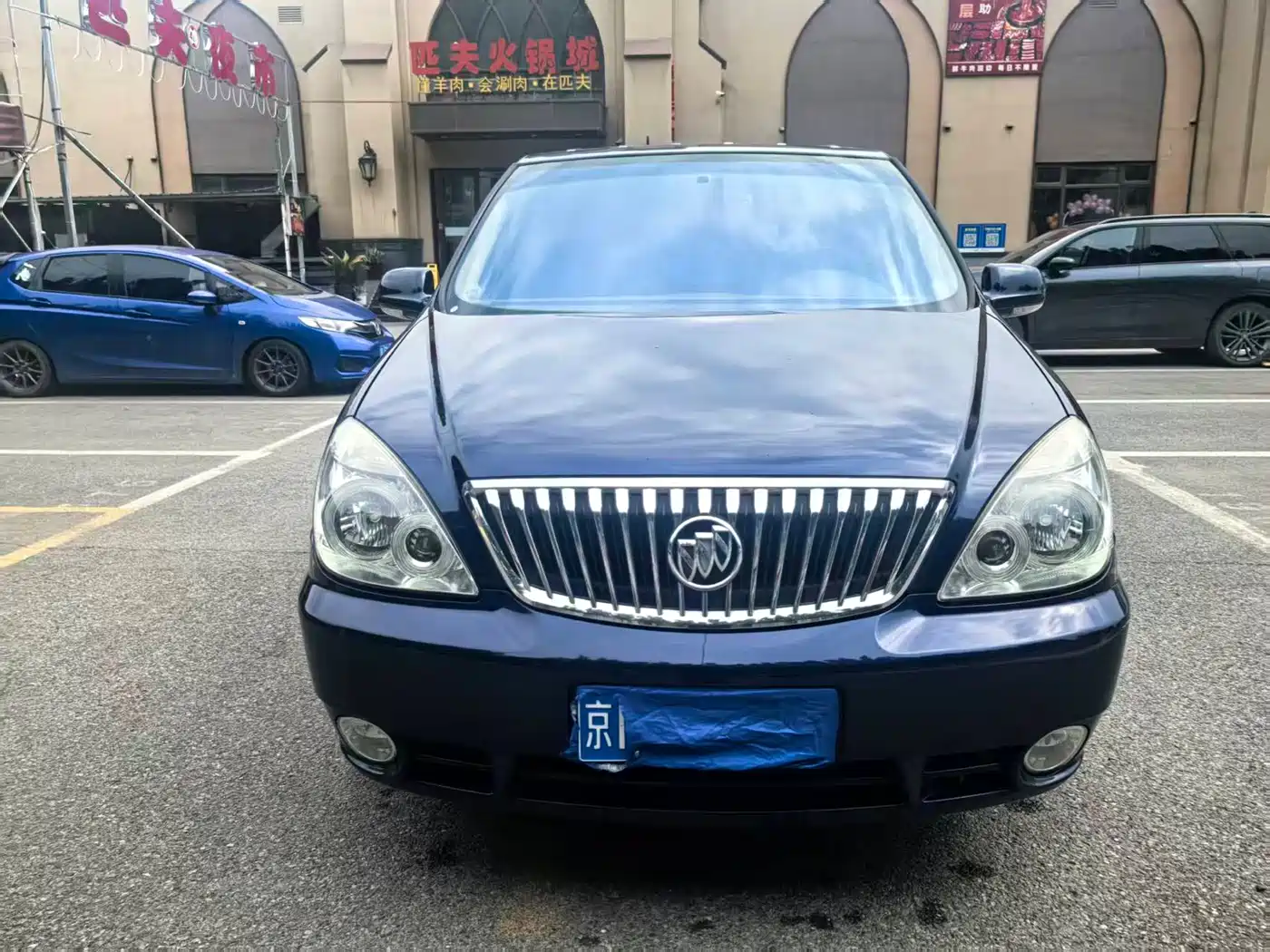Buick GL8 2011 2.4L CT Comfort Edition фото 2