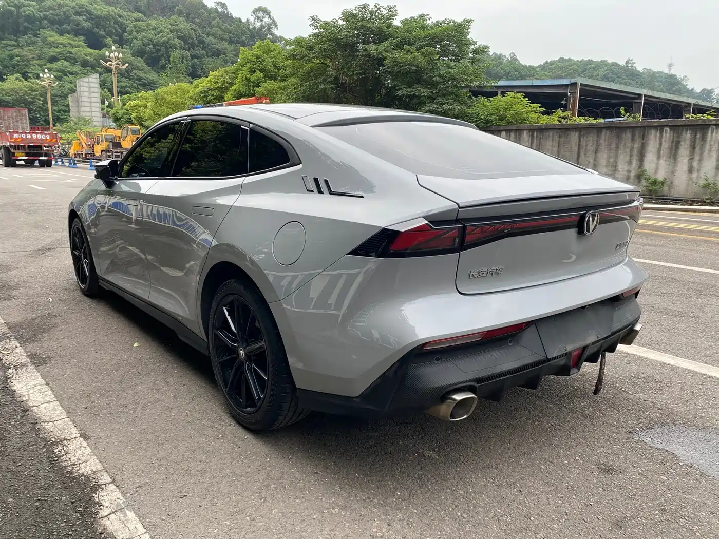 CHANGAN UNI-V