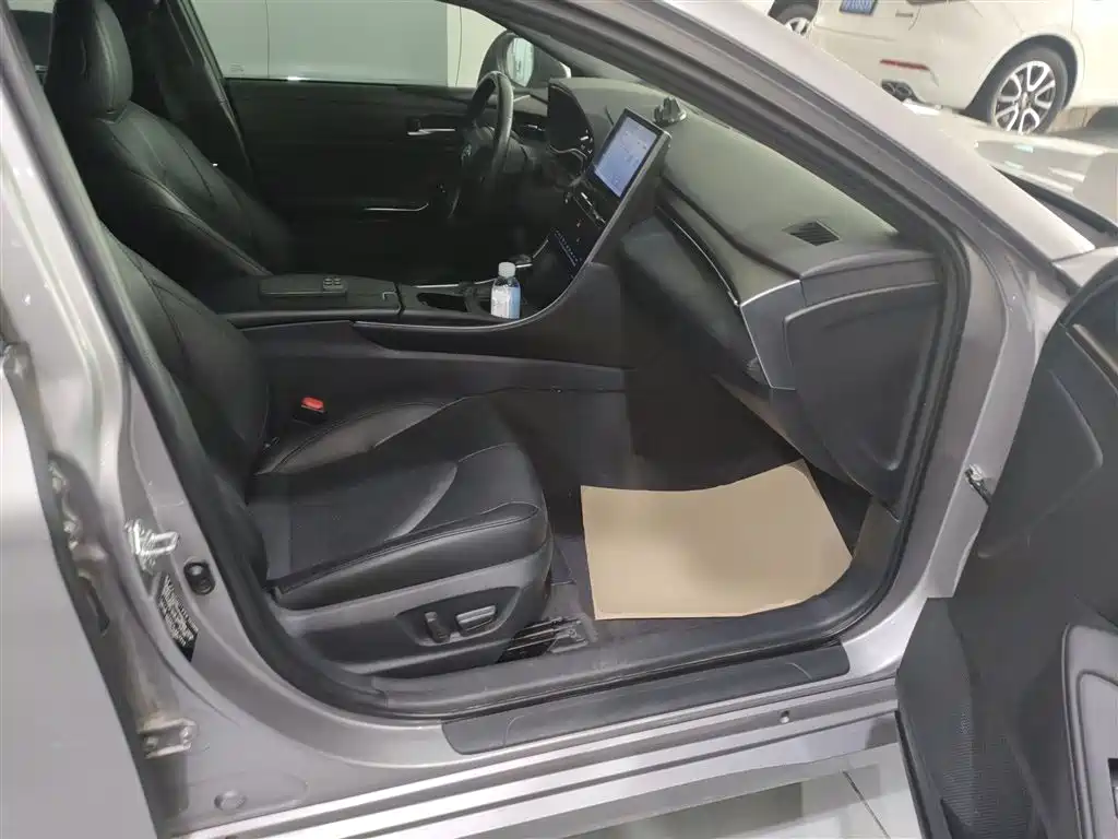 Toyota Avalon 2022 2.0L Luxury Edition фото 20