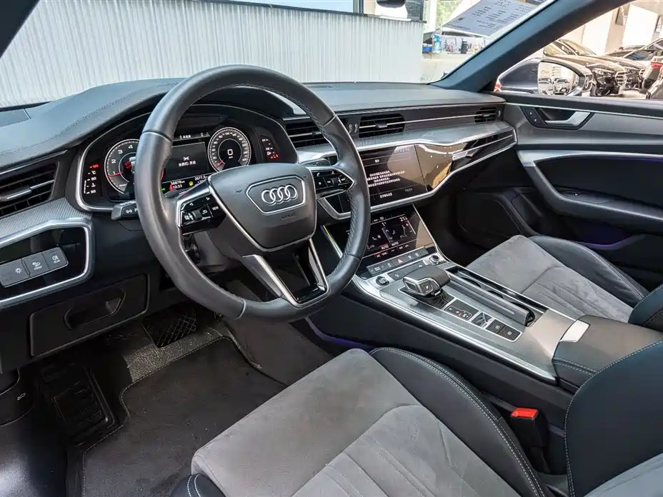 Audi A6L 2022 45 TFSI Premium Dynamic фото 17