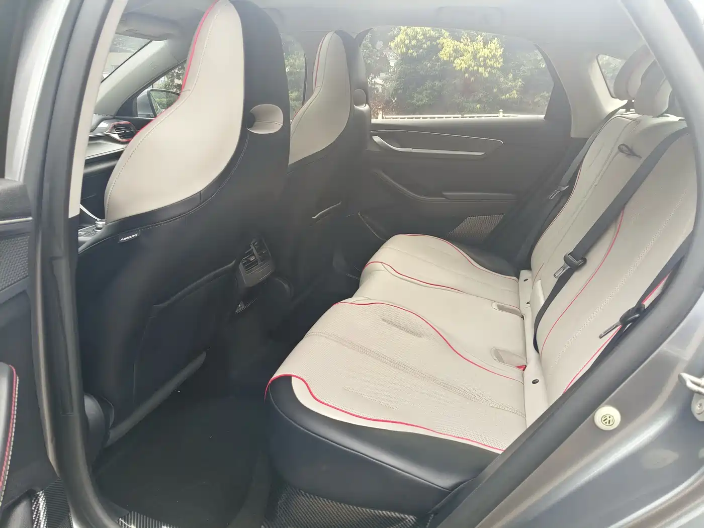 BYD Destroyer 05 2022 DM-i 120KM Premium фото 6