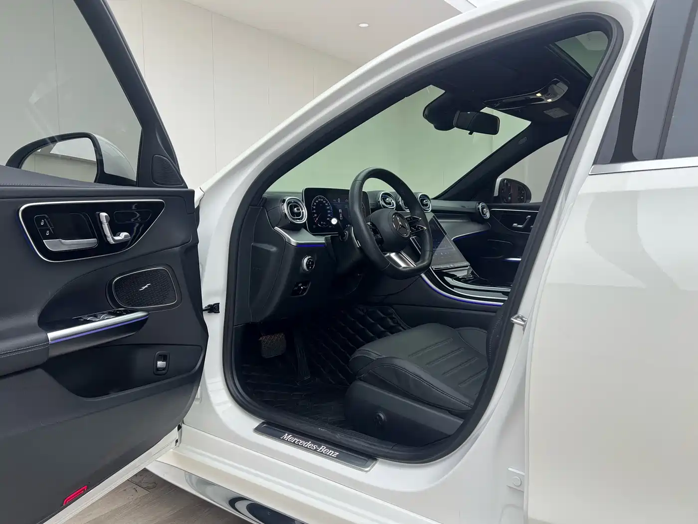 Mercedes-Benz C-Class 2023 C 260 L Sport фото 16