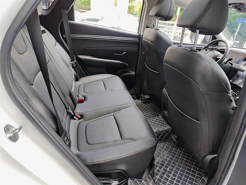 Hyundai Tucson 2021 Tucson L 1.5T DCT LUX Premium фото 11