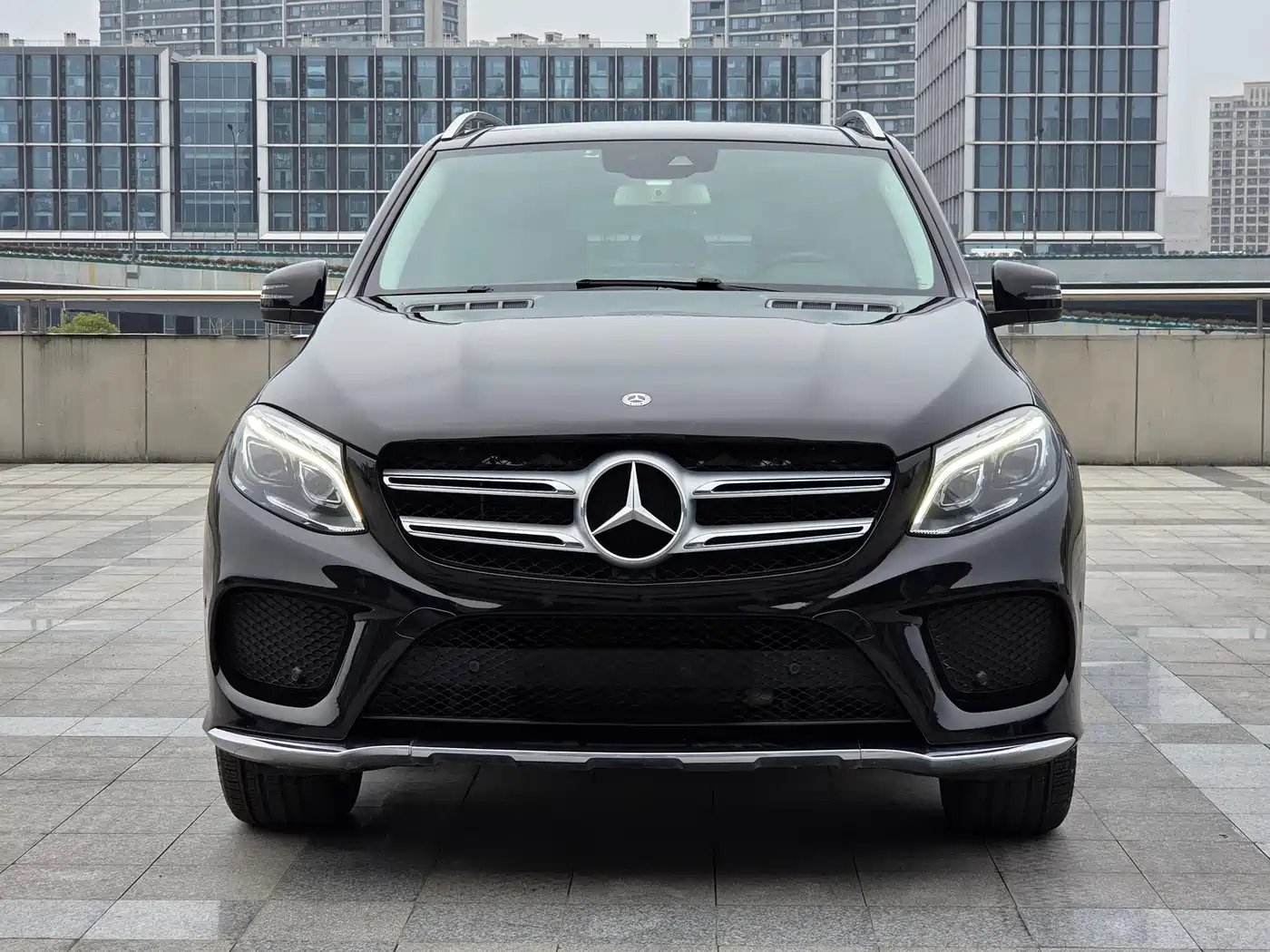Mercedes-Benz GLE 2017 GLE 320 4MATIC Luxury фото 2