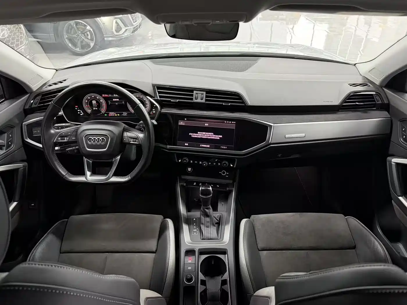 Audi Q3 2022 35 TFSI Fashion Dynamic фото 8