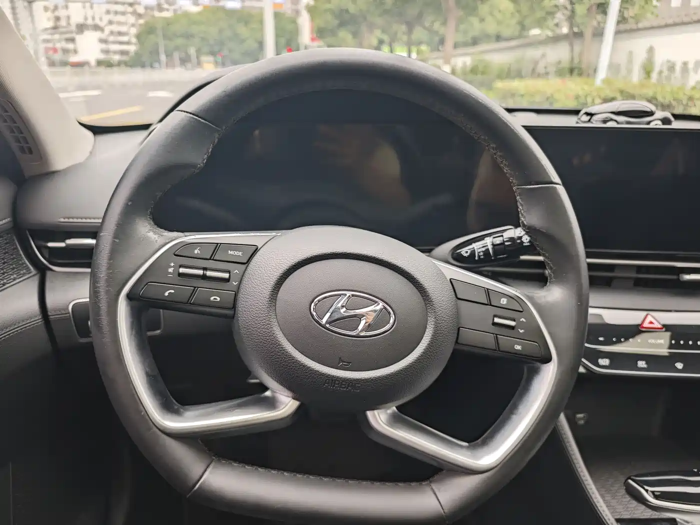Hyundai Mistra 2021 1.8L CVT GLX Elite фото 8