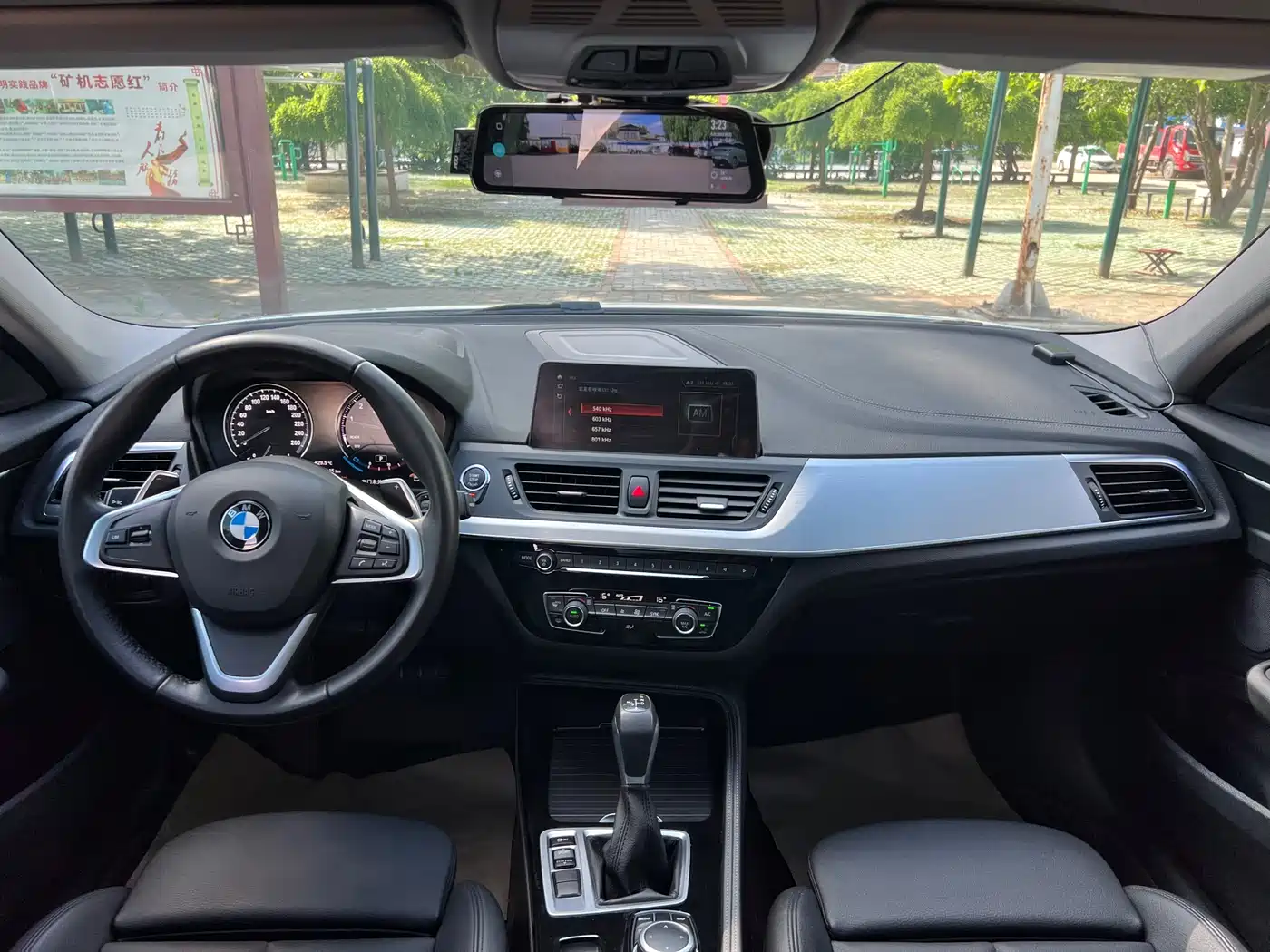 BMW 1 Series 2018 120i Design Package фото 19