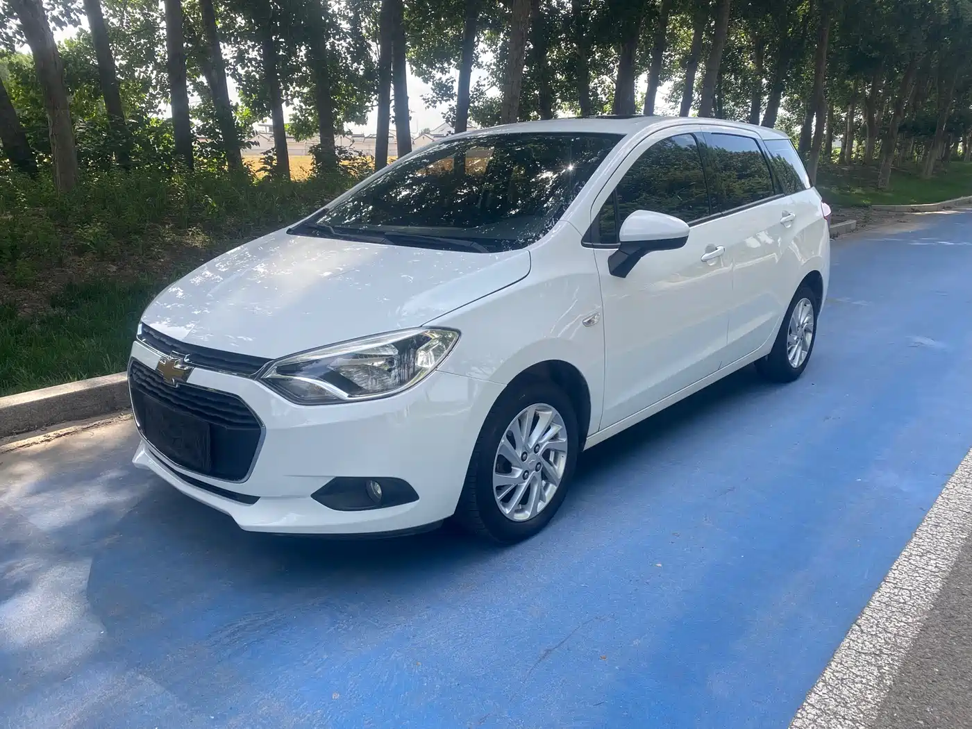 Chevrolet Lova RV 2018 1.5L Automatic Smart