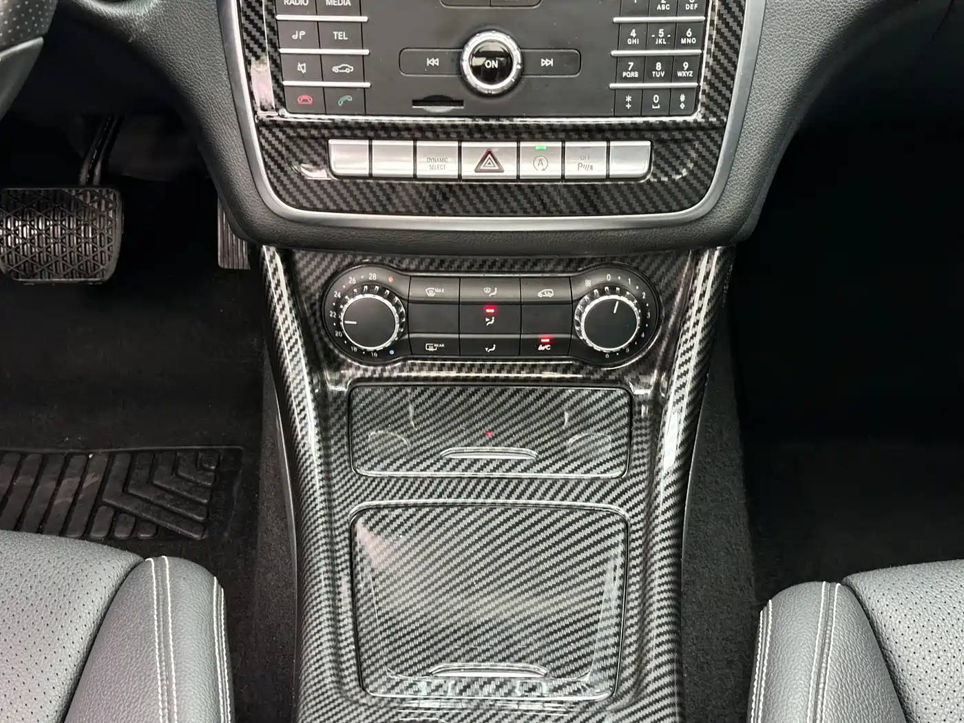 Mercedes-Benz GLA 2018 GLA 200 Dynamic фото 17