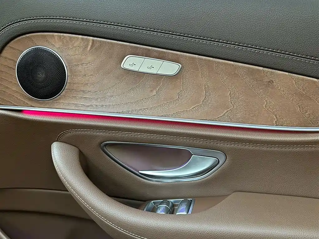 Mercedes-Benz E-Class 2020 E 300 L Fashion фото 17