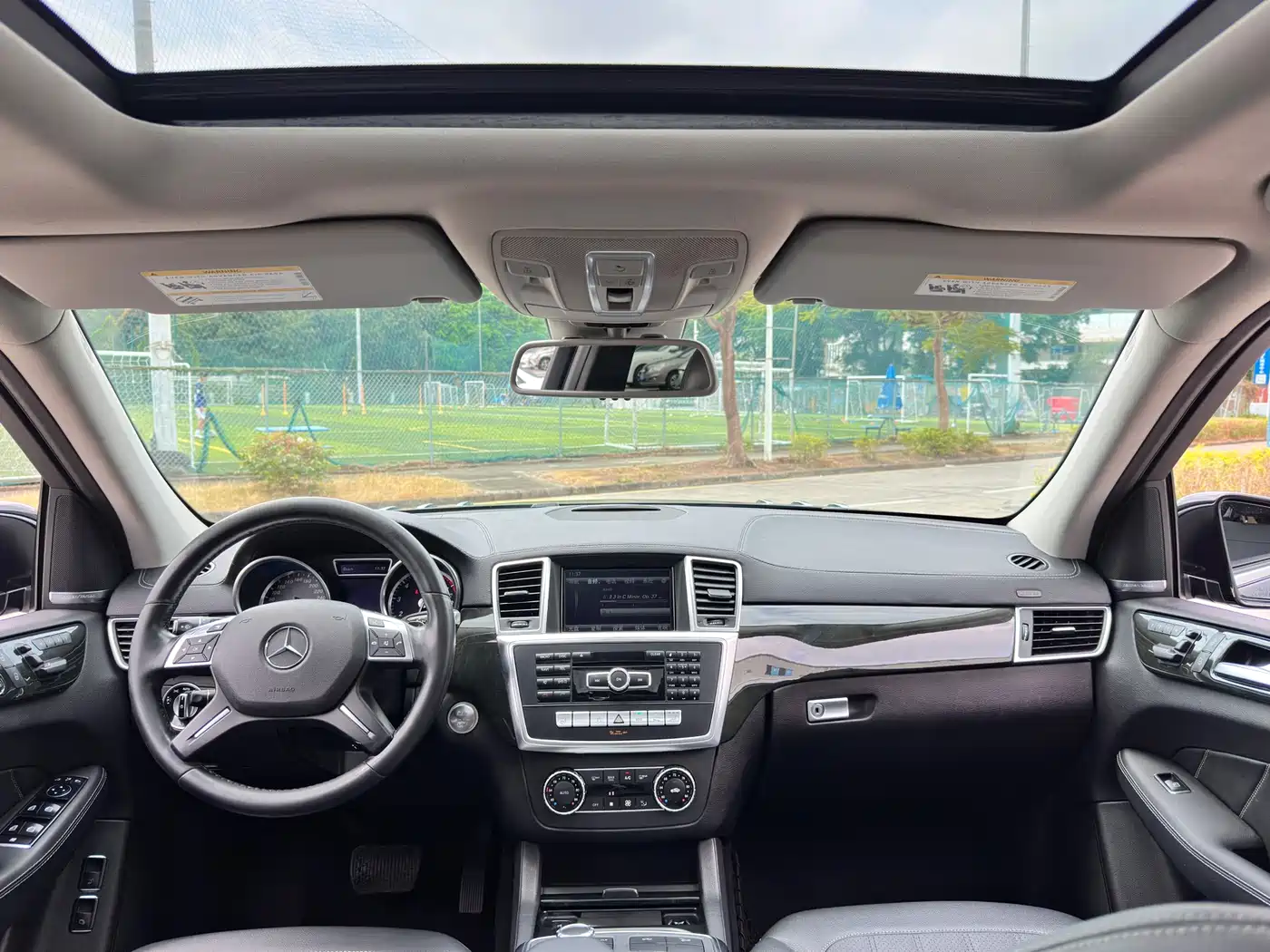Mercedes-Benz GL-Class 2015 GL 400 4MATIC Luxury фото 14