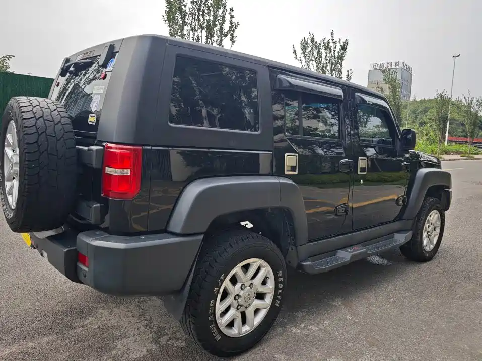 BAIC ORV Beijing Offroad BJ40 2017 2016 Model 40L 2.0T Manual 4WD Premium