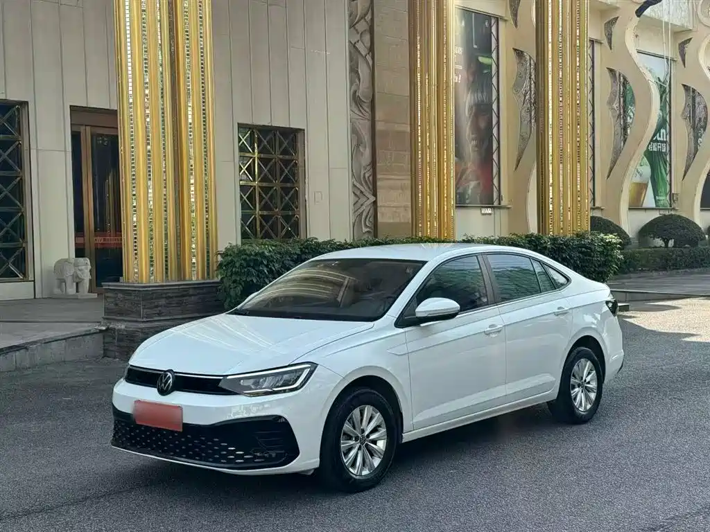 Volkswagen Lavida 2023 1.5L Auto Delight Edition фото 2