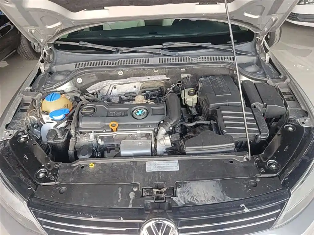 Volkswagen Sagitar 2014 Facelift 1.4TSI Automatic Luxury фото 20