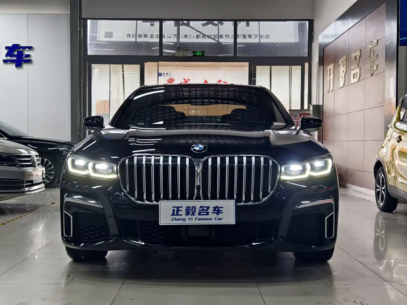 BMW 7 Series 2021 Model 740Li xDrive Executive M Sport Package фото 2
