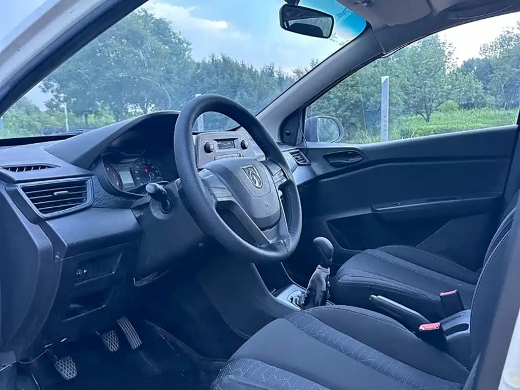 Baojun 310 2016 2016 1.2L Manual Value Edition