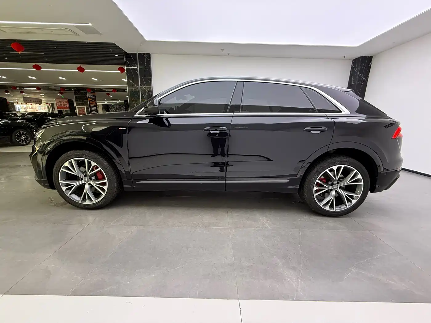 Audi Q8 2019 Model 55 TFSI Premium Dynamic фото 5