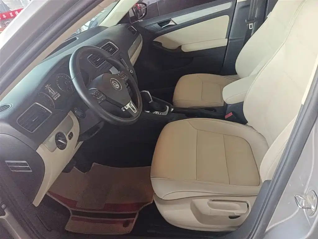 Volkswagen Sagitar 2014 Facelift 1.4TSI Automatic Luxury фото 15