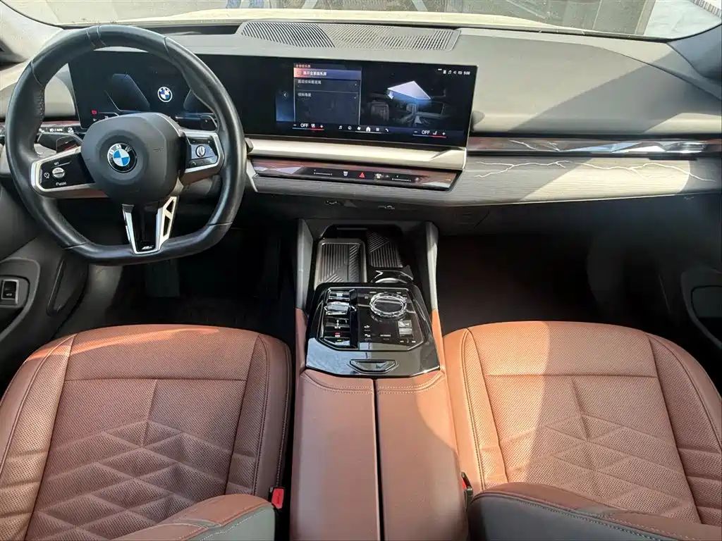 BMW 5 Series 2024 530Li Premium M Sport Package фото 10