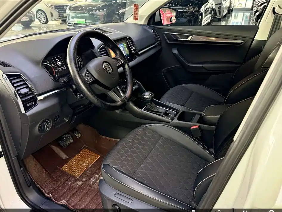 Škoda Karoq 2021 TSI280 Luxury Edition фото 23