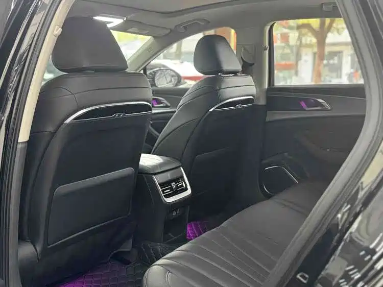 Hongqi H5 2023 1.5T DCT Smart Connect Flag Rhythm фото 7