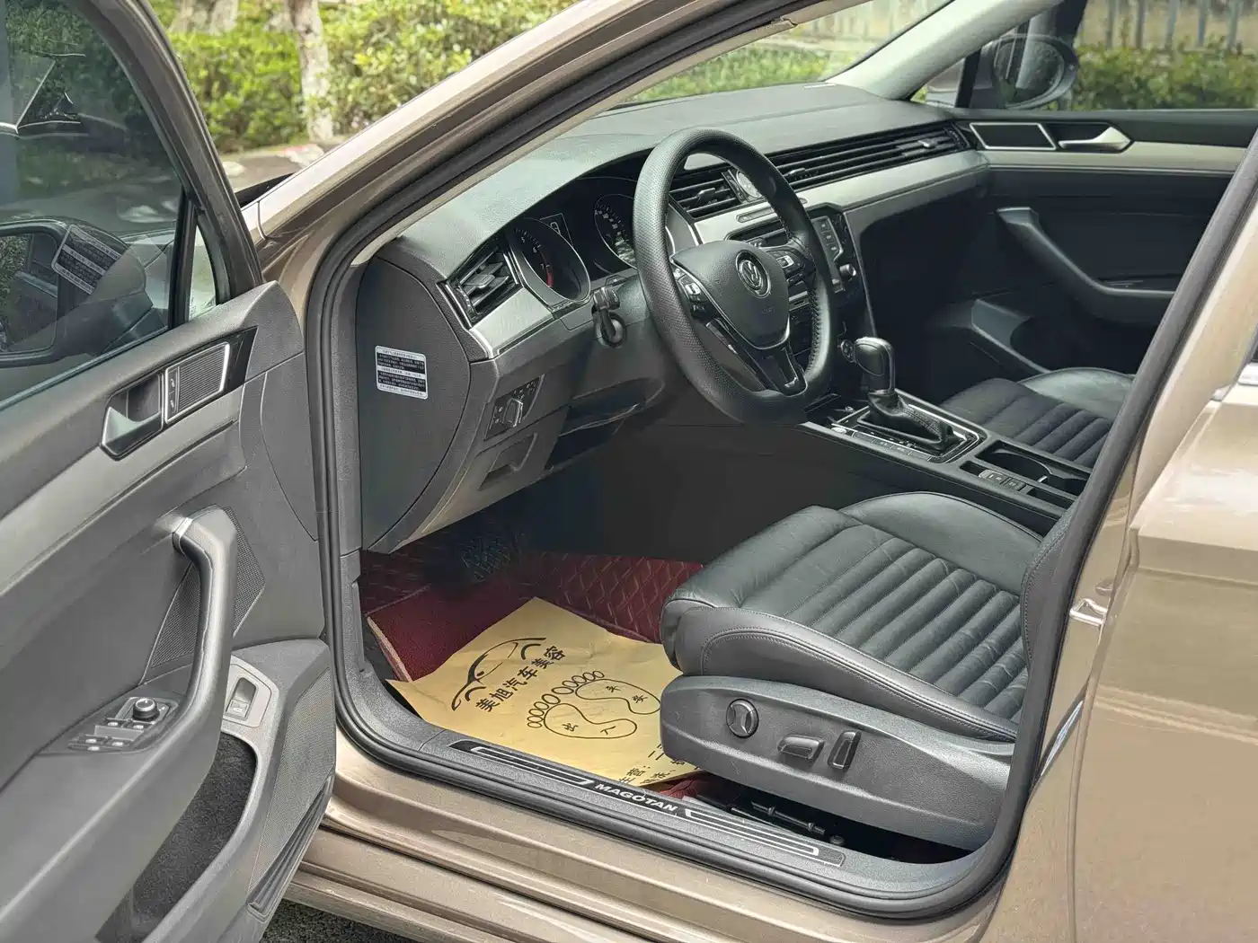 Volkswagen Magotan 2017 330TSI DSG Leading фото 4