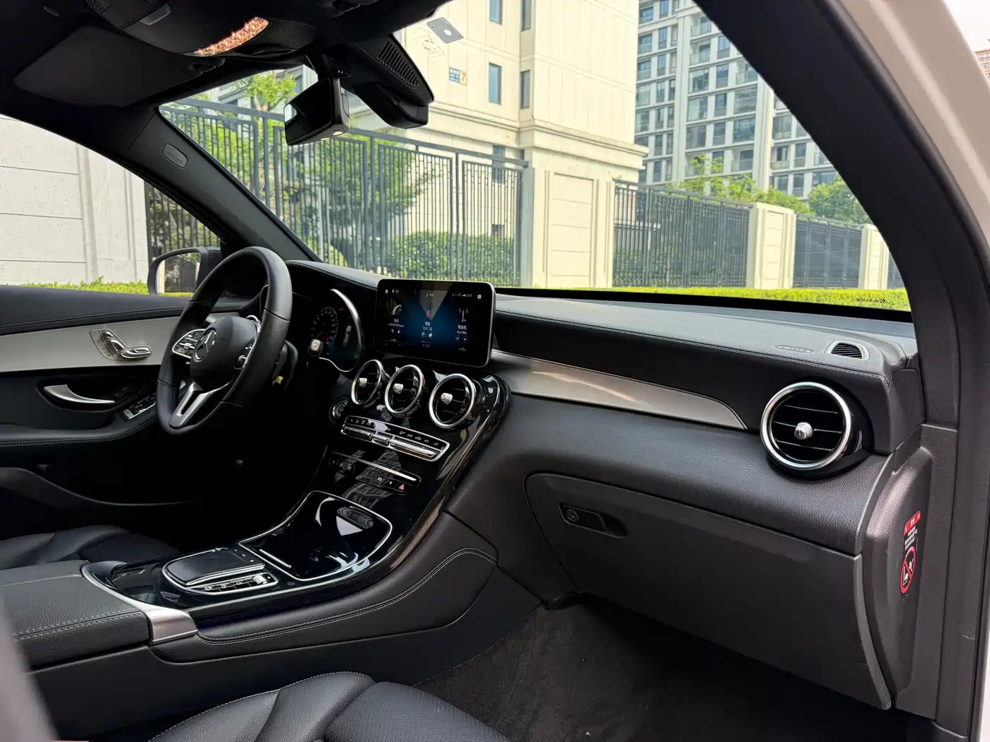 Mercedes-Benz GLC Coupe 2020 GLC 260 4MATIC Coupe SUV фото 17