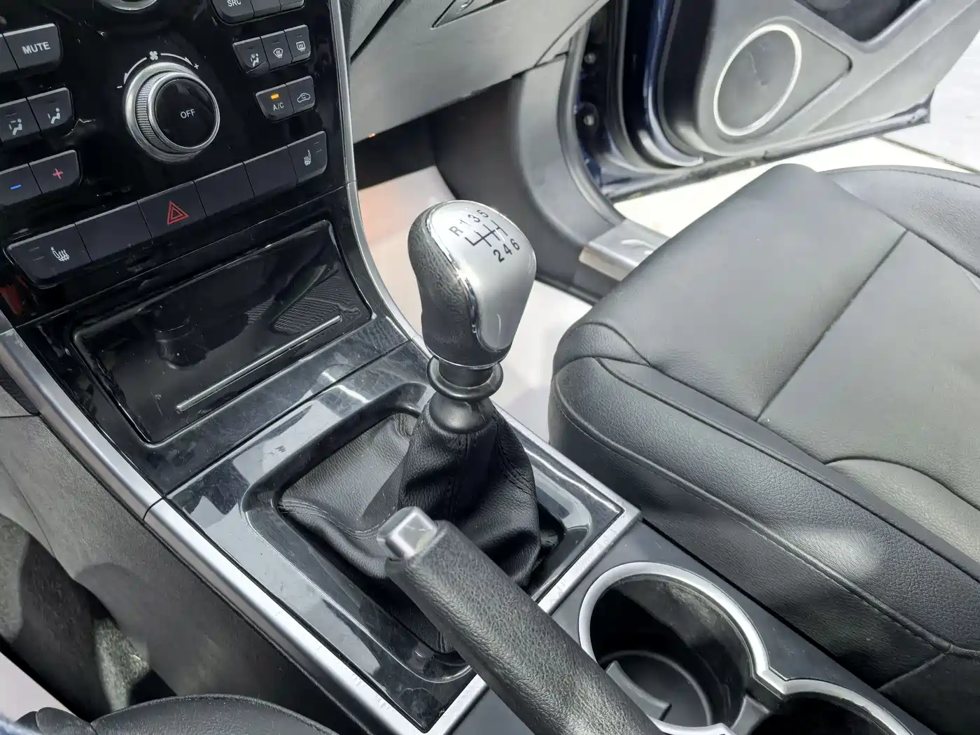 Haval H2 2016 Red Label 1.5T Manual 2WD Elite фото 13