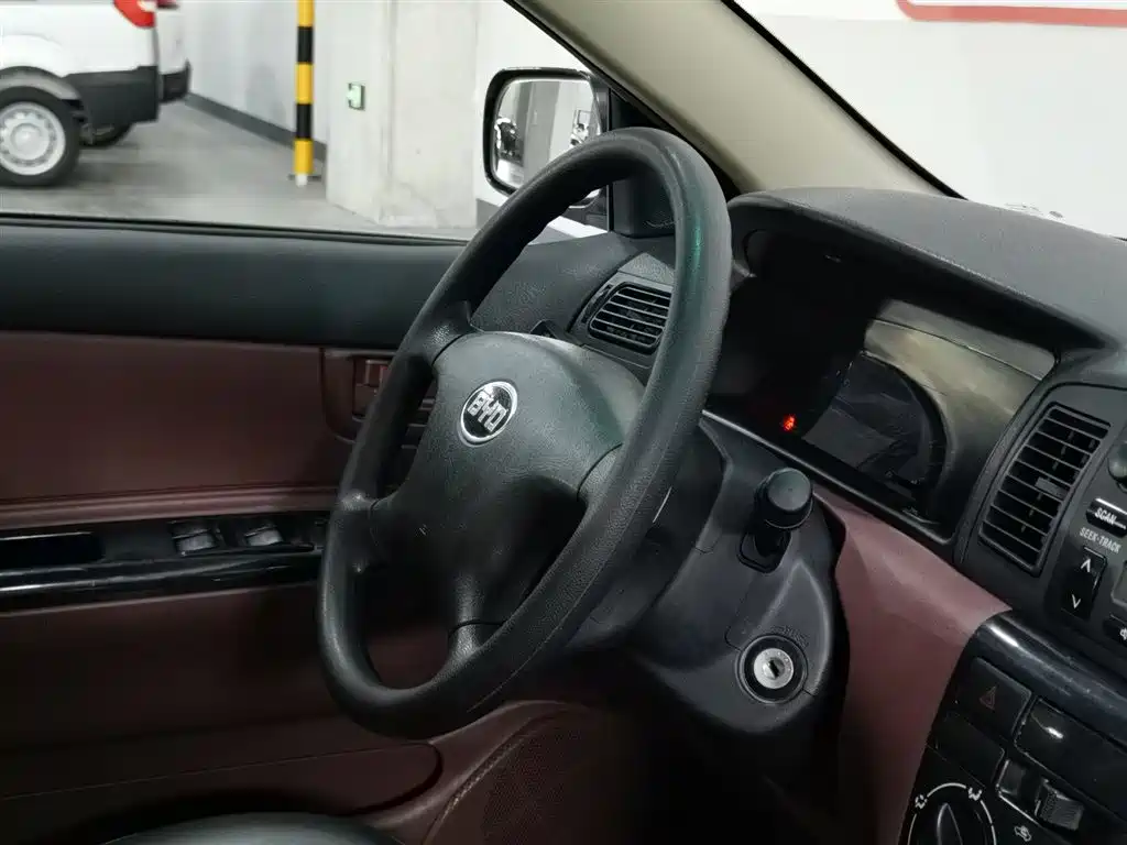 BYD F3 2012 Energy-saving Edition 1.5L Manual Comfort фото 22