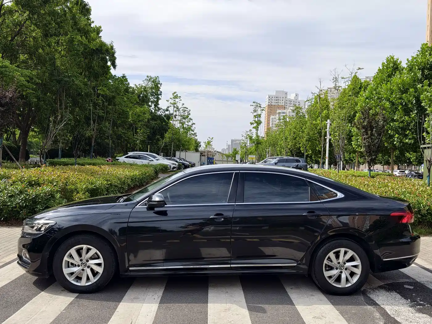 Volkswagen Passat 2020 Facelift 280TSI Business Version China VI фото 5