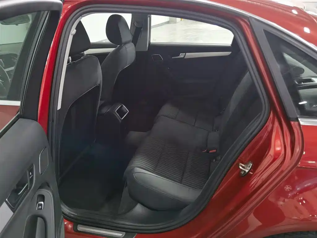 Audi A4L 2013 35 TFSI Automatic Standard фото 15