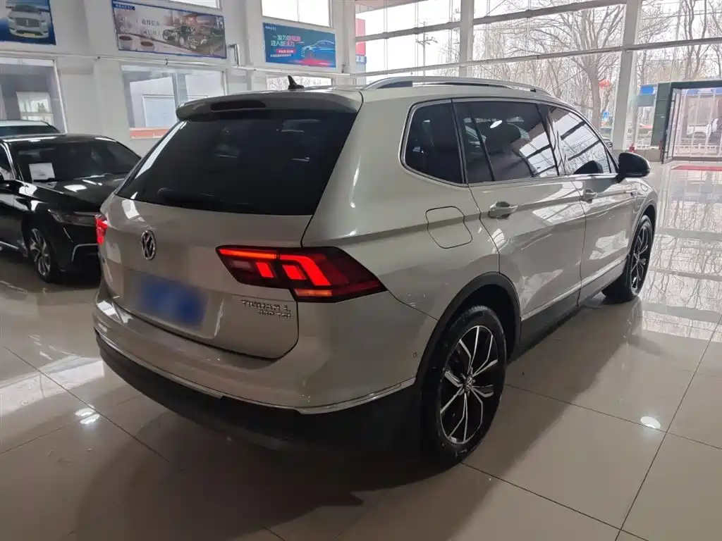 Volkswagen Tiguan L 2019 Facelift 330TSI Auto 2WD Smart Luxury China VI фото 7
