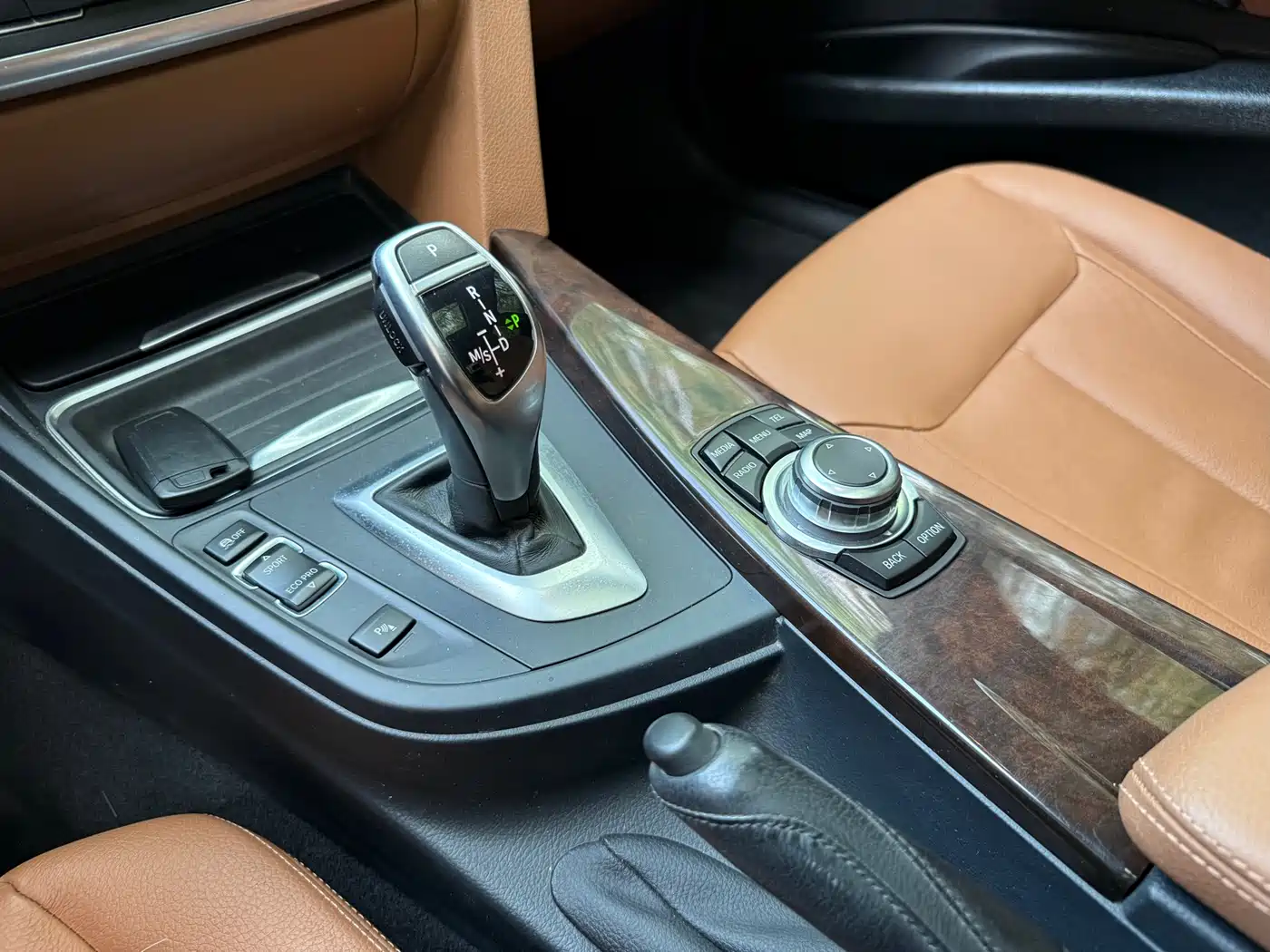 BMW 3 Series 2014 320Li Luxury Design Package фото 14