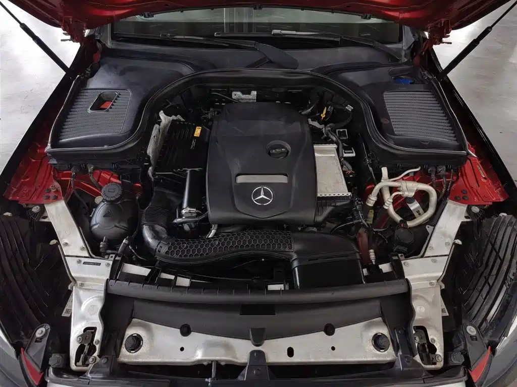 Mercedes-Benz GLC 2018 GLC 260 4MATIC Luxury фото 6