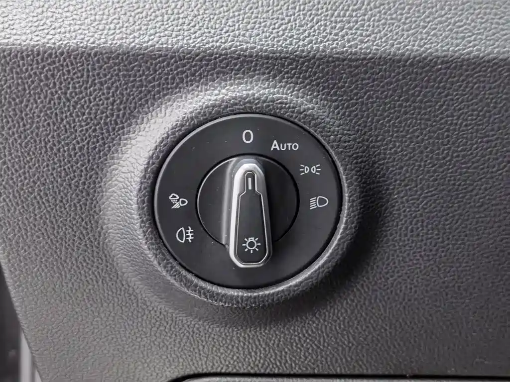Volkswagen Tayron 2023 330TSI 2WD Luxury Plus Advanced Edition фото 21