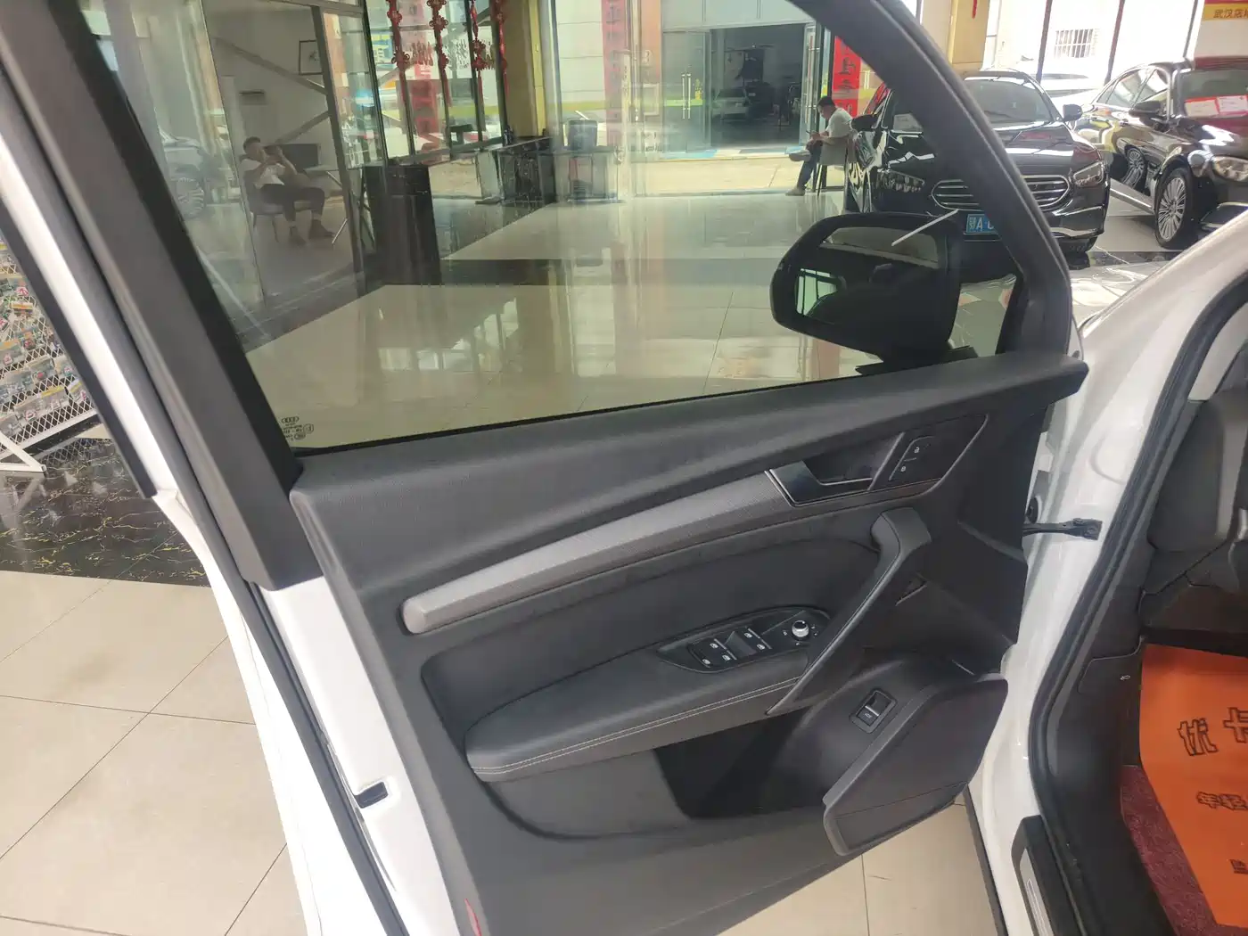 Audi Q5L 2022 Facelift 40T Luxury Dynamic фото 4
