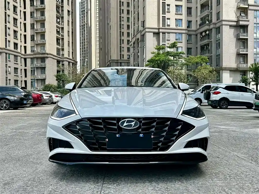 Hyundai Sonata 2020 270TGDi DCT GL Leading Edition фото 7