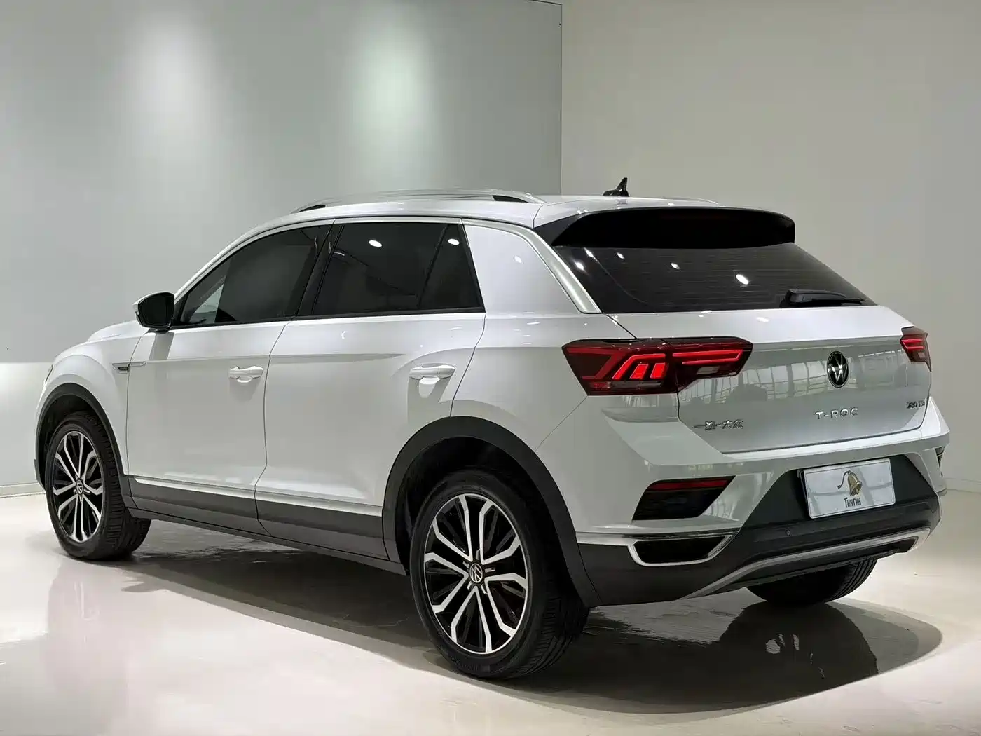 Фото 4 - Volkswagen T-ROC