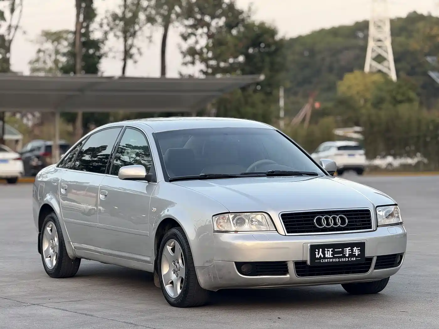 Audi A6 2004 Model 2.4L Luxury Comfort фото 2