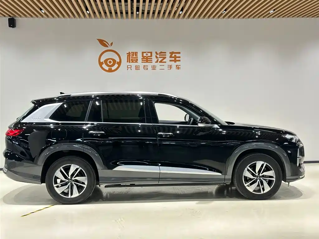 2025 Audi Q6