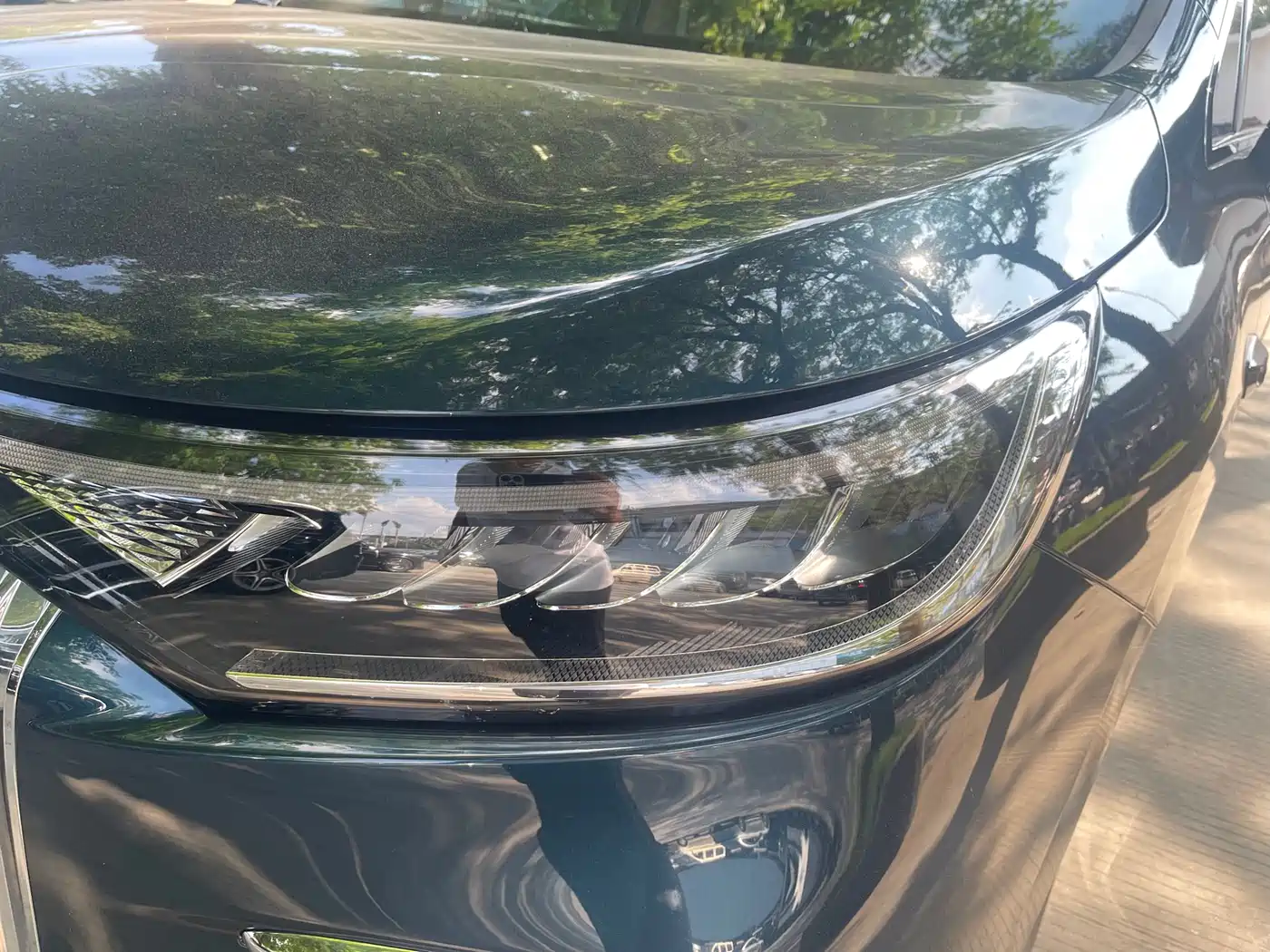 Voyah Auto Voyah Dreamer 2025 PHEV AWD Flagship Qian Kun Edition фото 4