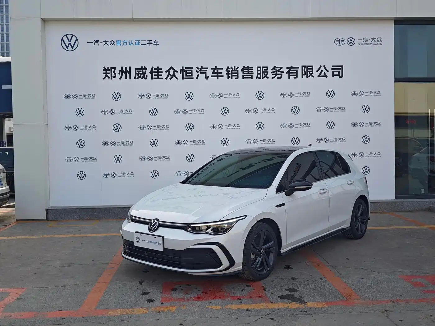 Volkswagen Golf 2023 280TSI DSG R-Line Lite фото 6