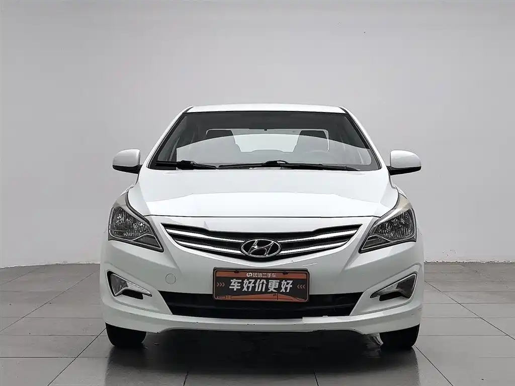 Hyundai Verna 2016 1.4L Automatic Smart GLS фото 3