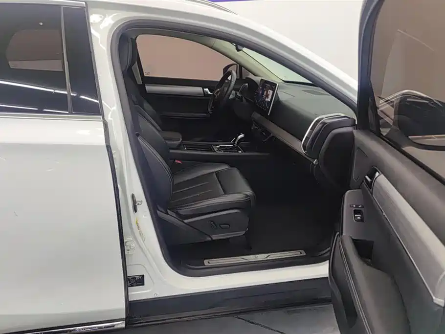 BYD Tang 2018 2.0T Auto Smart Connect Prestige 5-seater China V фото 8