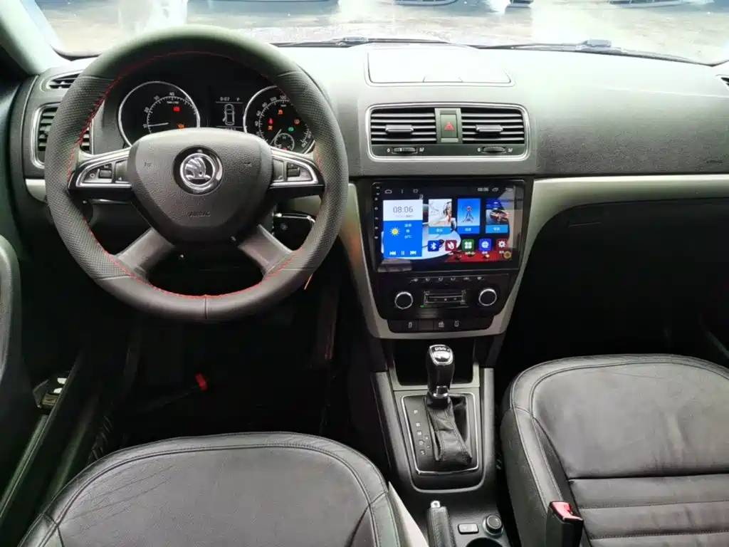 Photo 10 - Škoda Yeti